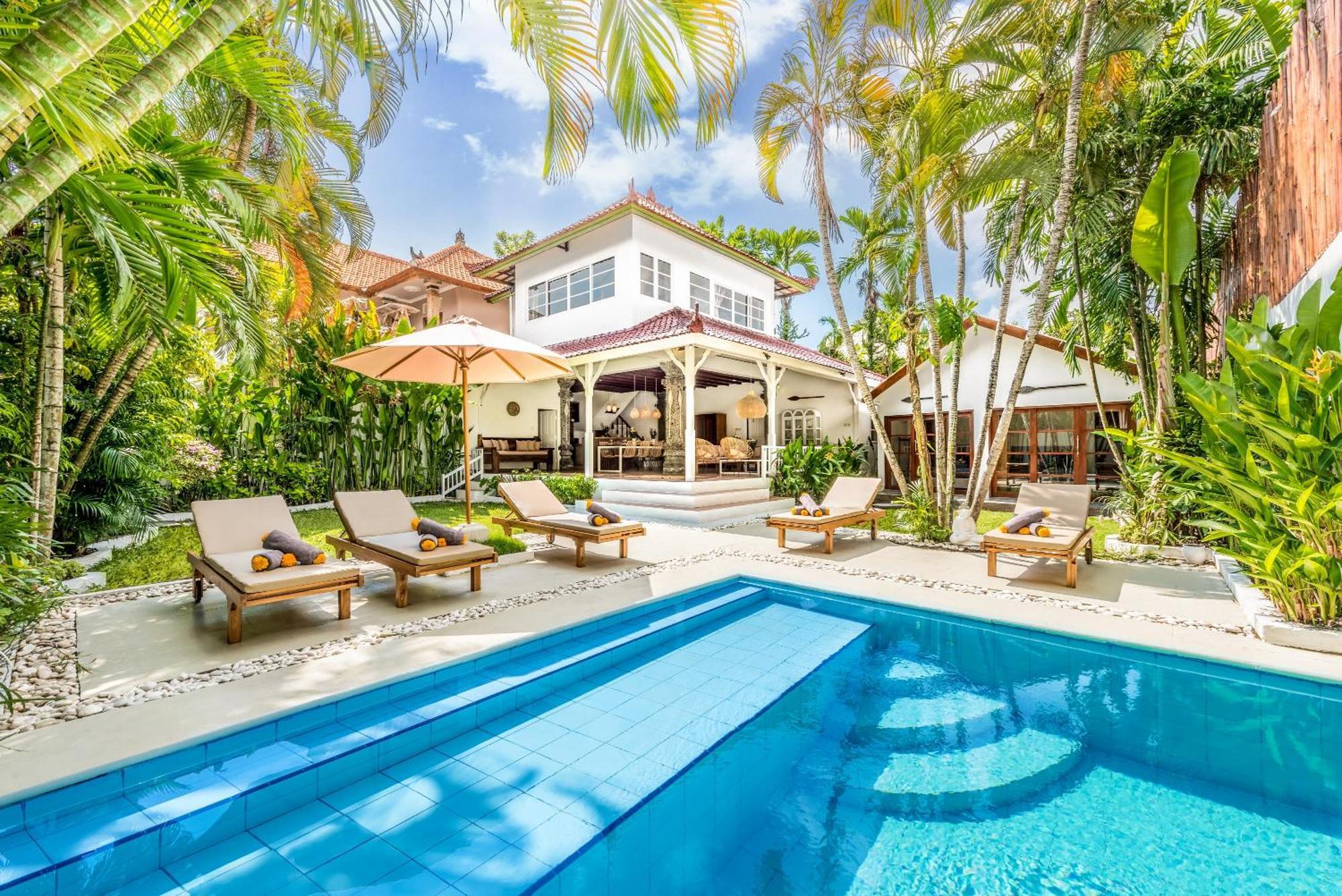 Berlin - Private 6 Bdr In With Pool And Garden Seminyak